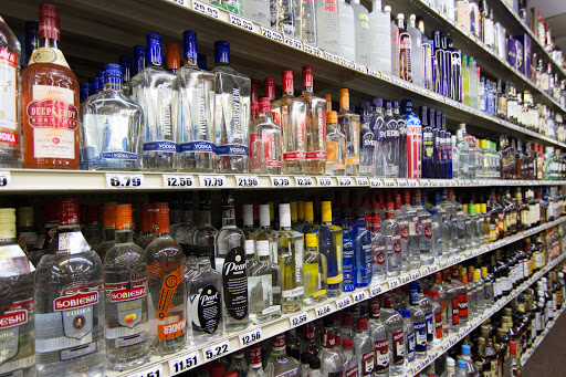 Liquor Store «Taylor Party Store», reviews and photos, 9018 Telegraph Rd, Taylor, MI 48180, USA