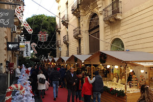 Montesano Street Store Mercatini