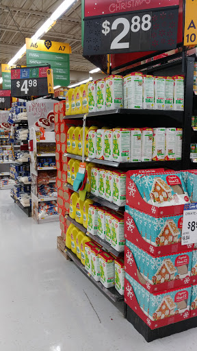 Supermarket «Walmart Neighborhood Market», reviews and photos, 2551 W Cermak Rd, Chicago, IL 60608, USA