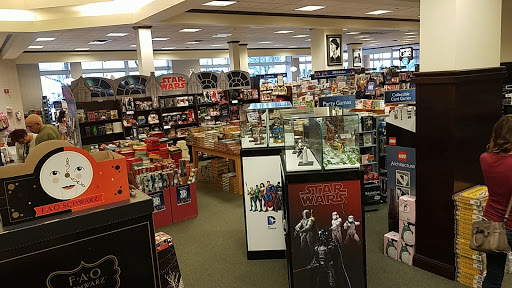 Book Store «Barnes & Noble», reviews and photos, 152 Miracle Mile, Coral Gables, FL 33134, USA