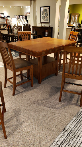 Furniture Store «Art Van Furniture - Chesterfield», reviews and photos, 50400 Gratiot Ave, Chesterfield, MI 48051, USA