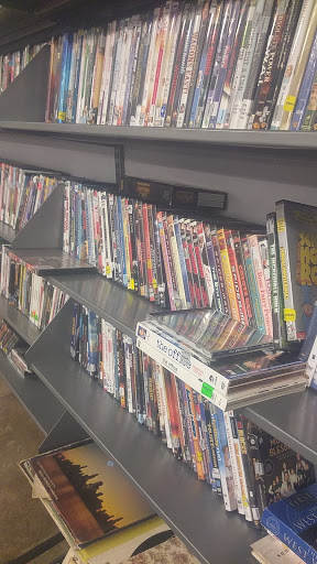 Thrift Store «Goodwill Central Texas Lake Austin Store», reviews and photos, 701 Newman Dr, Austin, TX 78703, USA