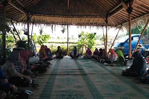 Gazebo Pertemuan Warga Desa Ponggok image