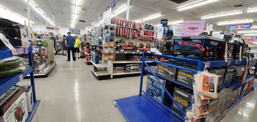 Hardware Store «Harbor Freight Tools», reviews and photos, 3909 S Campbell Ave, Springfield, MO 65807, USA