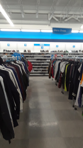 Clothing Store «Ross Dress for Less», reviews and photos, 7511 Lemont Rd, Darien, IL 60561, USA