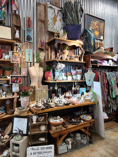 Shops where to buy souvenirs in Austin