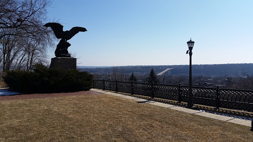 Park «Summit Overlook Park», reviews and photos, 418 Summit Ave, St Paul, MN 55102, USA