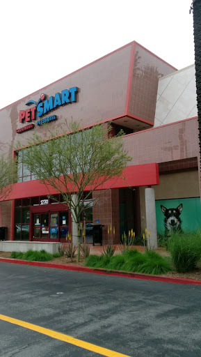 PetSmart, 12741 Towne Center Dr, Cerritos, CA 90703, USA, 