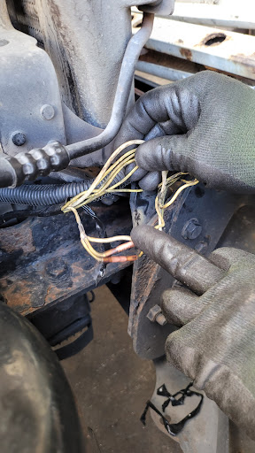 Trailer Repair Shop «BLUE MOUNTAIN TRUCK & TRAILER REPAIR», reviews and photos, 550 Brown Rd, Myerstown, PA 17067, USA