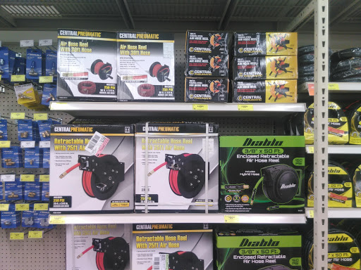 Hardware Store «Harbor freight tools», reviews and photos, 2600 E Main St, Plainfield, IN 46168, USA