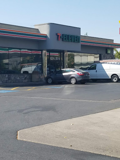 7-Eleven, 425 N 700 W, Centerville, UT 84014, USA, 