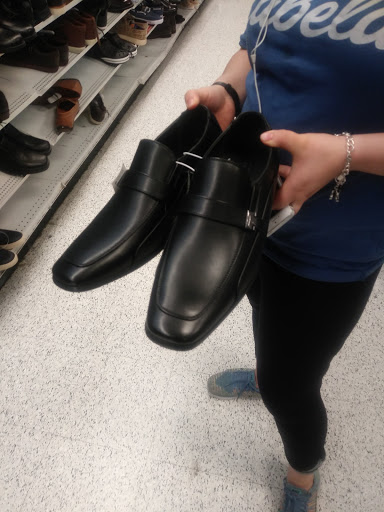 Clothing Store «Ross Dress for Less», reviews and photos, 5400 Brodie Ln, Sunset Valley, TX 78745, USA