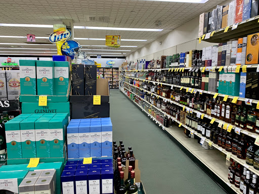 Liquor Store «Plainsboro Wine & Liquor», reviews and photos, 10 Schalks Crossing Rd #7, Plainsboro Township, NJ 08536, USA