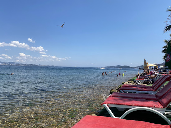 Kinaliada Maviyesil Beach