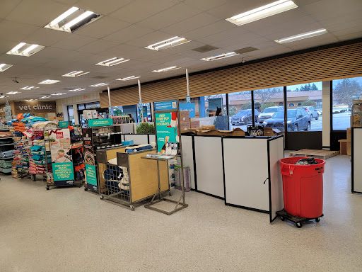 Pet Supply Store «Petco Animal Supplies», reviews and photos, 1203 SE Everett Mall Way f, Everett, WA 98208, USA