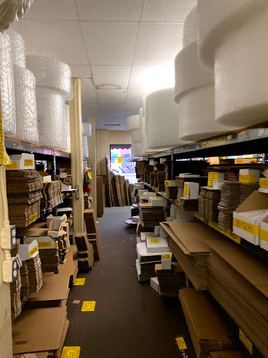Moving supply store Burbank