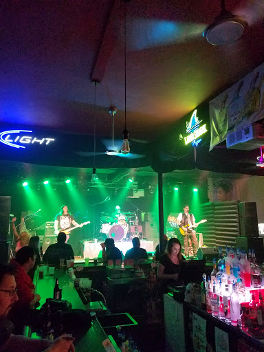 Bar «Phat Headz», reviews and photos, 420 N Clay St, Green Bay, WI 54301, USA