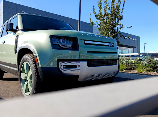 Land Rover Woodland Hills image