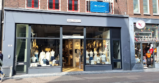 Stores to buy women's katiuskas Amsterdam