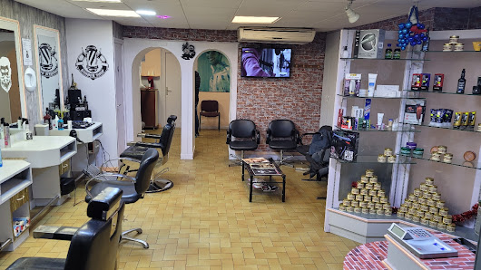 L'artisto barber Shop 20 Rue Jean Jaurès, 58500 Clamecy, France