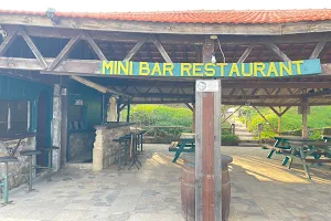 Mini Bar Beach Restoran image