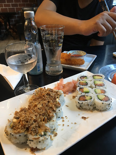 YUNIKU SUSHI