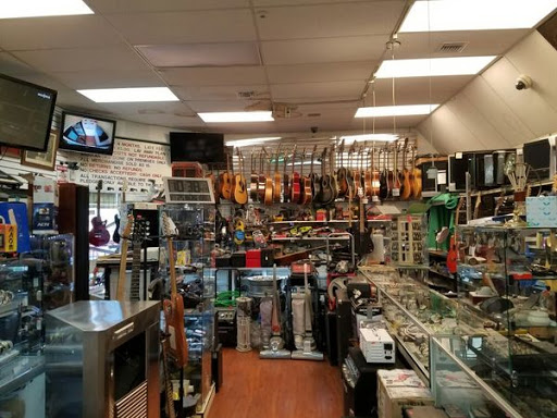 Pawn Shop «Pasadena Pawnshop», reviews and photos, 2696 E Colorado Blvd, Pasadena, CA 91107, USA