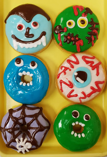 Donut Shop «Donut Choice», reviews and photos, 212 N Walnut Creek Dr, Mansfield, TX 76063, USA