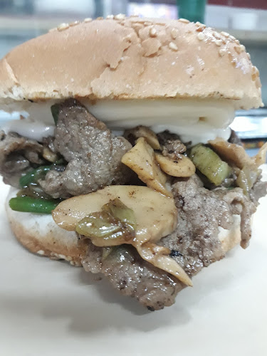 Sanguchería Café 80's - Restaurante