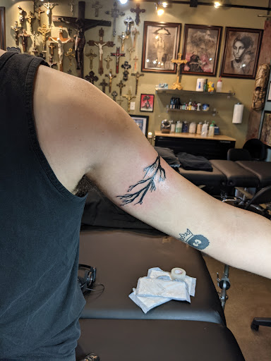 Tattoo Shop «Leviticus Tattoo», reviews and photos, 4109 E Lake St, Minneapolis, MN 55406, USA