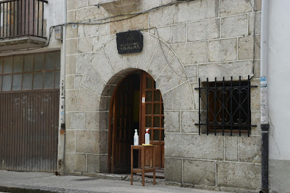 Bar Anaiak - Donibane Enparantza, 4, 31840 Uharte-Arakil, Navarre, Spain