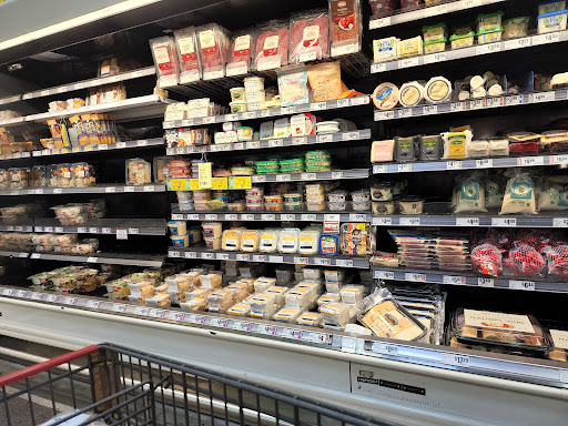 Grocery Store «H-E-B Grocery», reviews and photos, 225 I-35, Pearsall, TX 78061, USA