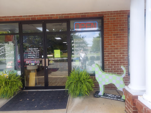 Natural Pet Essentials, 3440 Seminole Trail #105, Charlottesville, VA 22911, USA, 