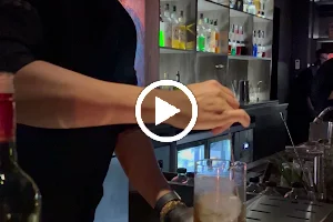 Vấn Cocktail Bar image