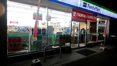 ファミリーマート 水戸平須町店