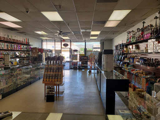 Tobacco Shop «Smoke Shop», reviews and photos, 2855 W Cactus Rd # 28, Phoenix, AZ 85029, USA