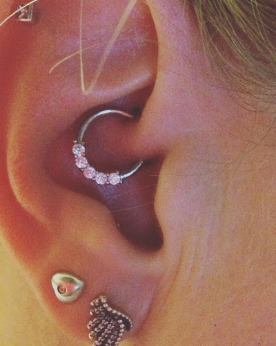 Fortis Piercing and Tattoo - Hamilton