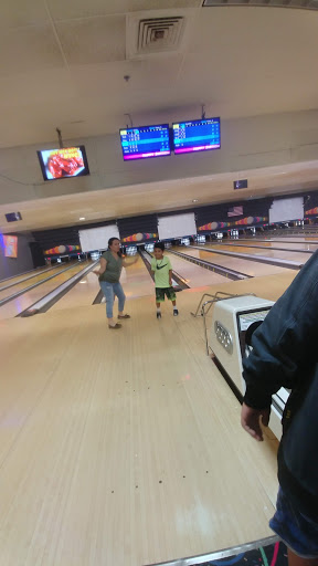 Bowling Alley «Pin Twist Family Entertainment Center», reviews and photos, 308 TX-46, Seguin, TX 78155, USA