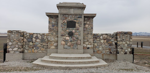 Calls Fort Monument