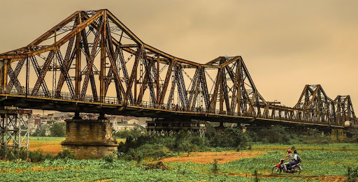 Cầu Long Biên