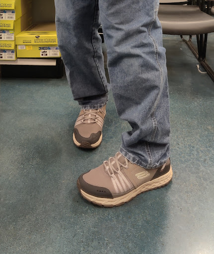 Shoe Store «Shoe Carnival», reviews and photos, 354C Cox Creek Pkwy, Florence, AL 35630, USA