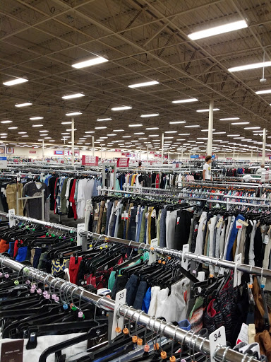 Clothing Store «Burlington Coat Factory», reviews and photos, 8204 S Orange Blossom Trail, Orlando, FL 32809, USA