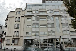 Clinique De La Porte De Paris image