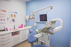 Clínica Dental Nobel Rivas image