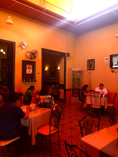 Restaurants for groups in Piura