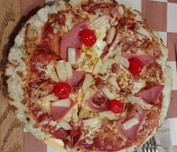 In & Out Pizza photo