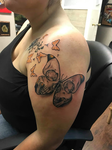 Tattoo Shop «Garfield Street Tattoo Co», reviews and photos, 405 Garfield St S, Tacoma, WA 98444, USA