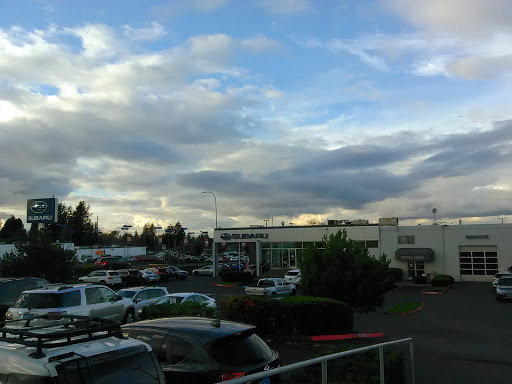 Car Dealer «Gresham Subaru», reviews and photos, 1925 E Powell Blvd, Gresham, OR 97080, USA