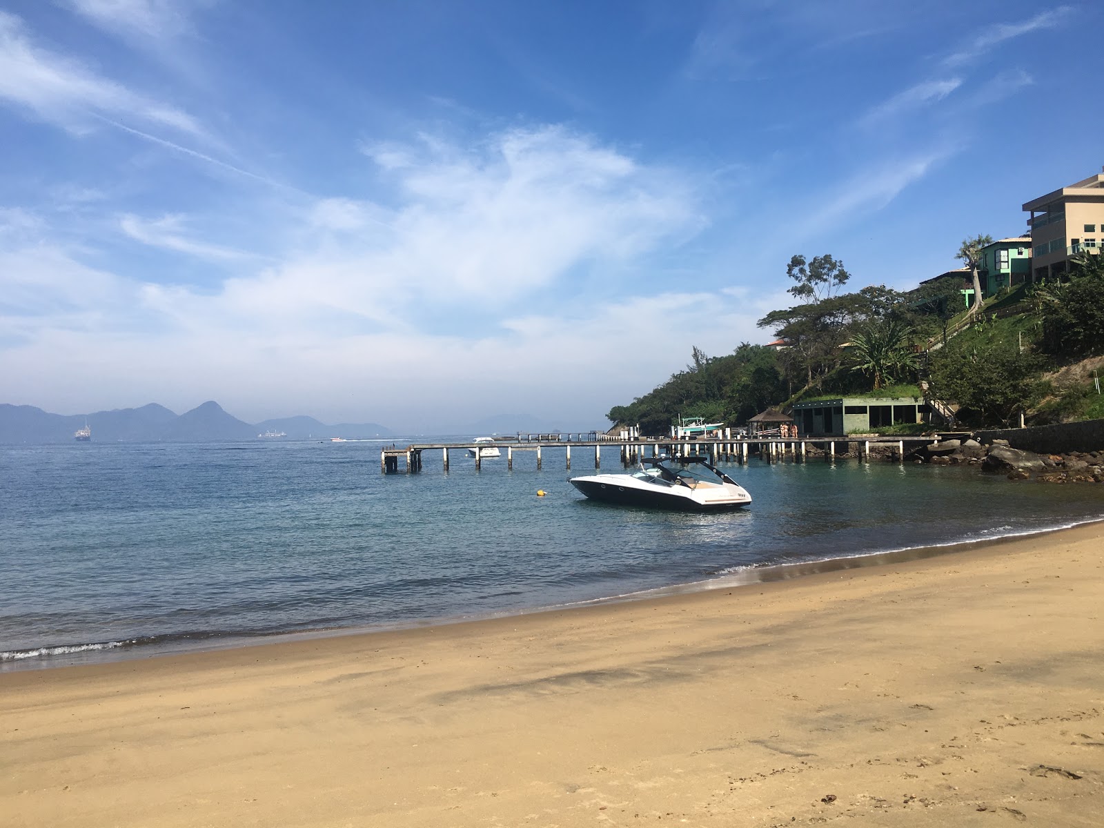 Praia das Araras'in fotoğrafı küçük koy ile birlikte