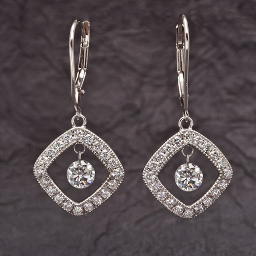 Jewelry Store «Revell Jewelers», reviews and photos, 904 Middle Rd, Bettendorf, IA 52722, USA